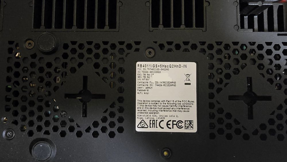 Mikrotik wifi5 AC router RB4011iGS+5HacQ2HnD-IN