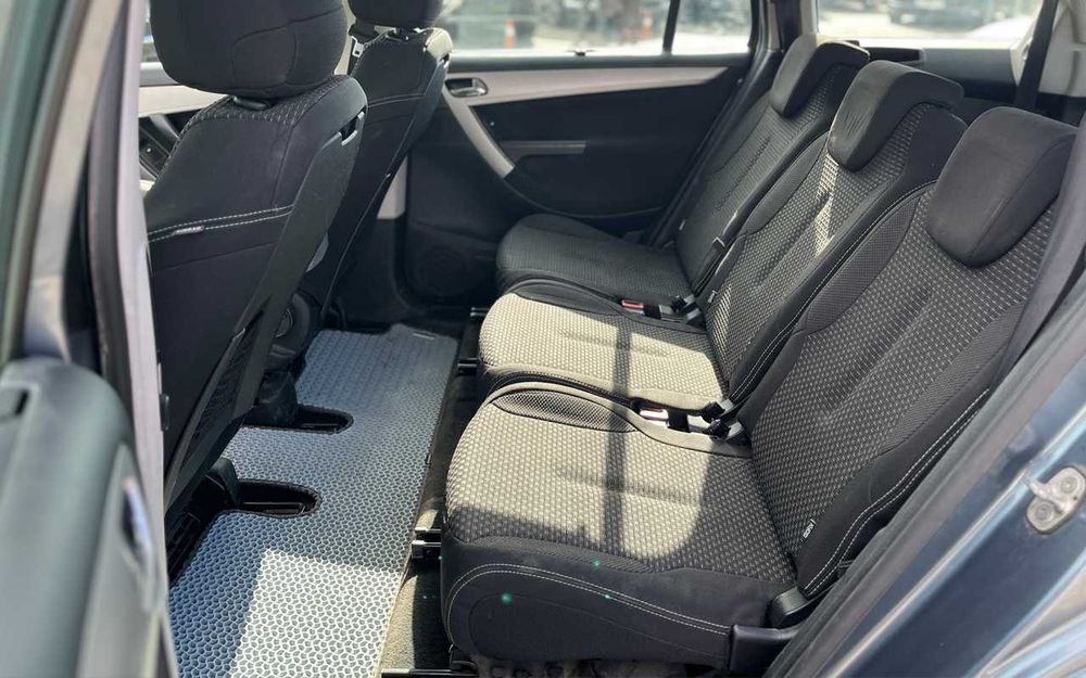 Citroen Grand C4 Picasso 2010