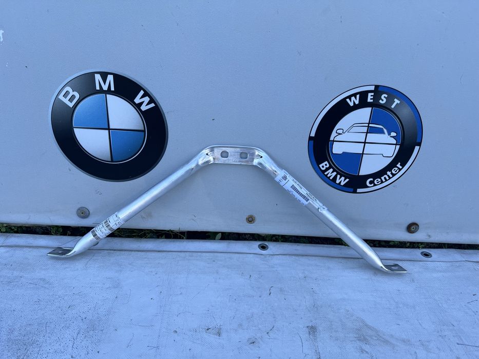 Розпорка передня бмв г20 г21 V-подібна стійка bmw g20 g21