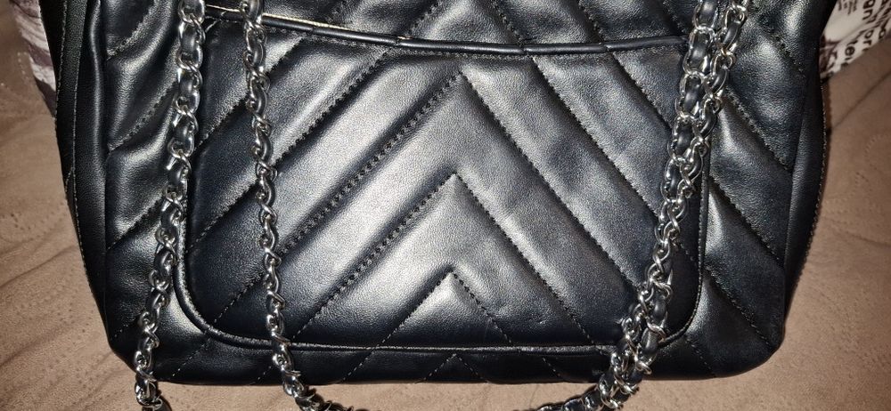 Сумка з ланцюжком (шанель)   ідеальний стан