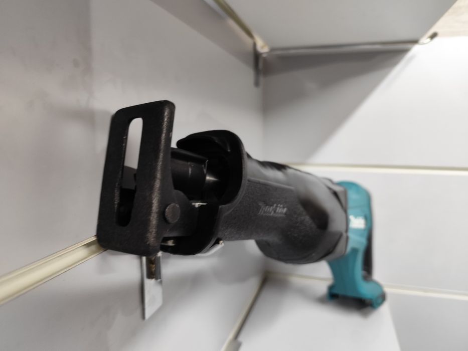 Makita DJR 186 шабельна пила сабельна Макіта оригінал