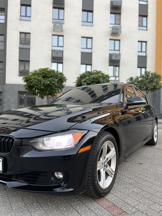 BMW 3 F30 2013 2.0 Бензин Автомат 189000 км