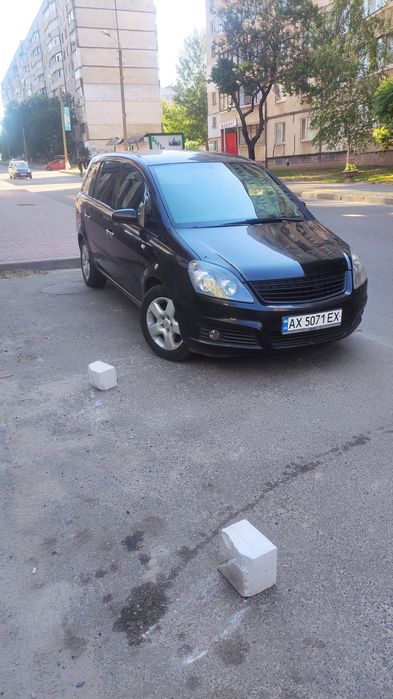 Опель  Зафіра б.