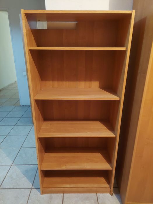 Solidny, pakowny regał