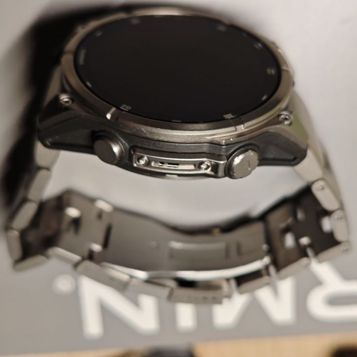 Garmin Fenix 8 – 47 mm AMOLED Sapphire Titanium