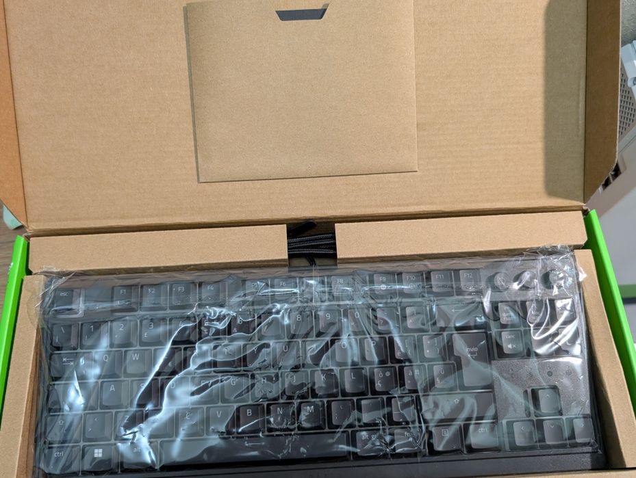 Ігрова клавіатура Razer Ornata V3 Tenkeyless