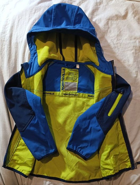 Фірмова вітрівка дитяча