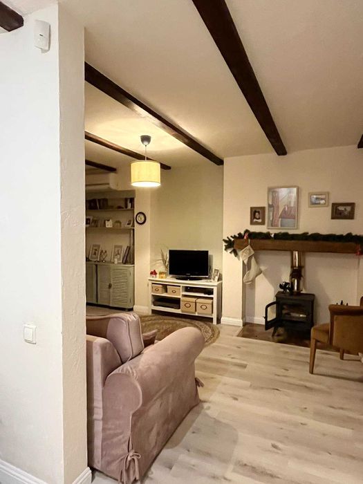 Продаж заміського будинку для постійного проживання в Колонщині