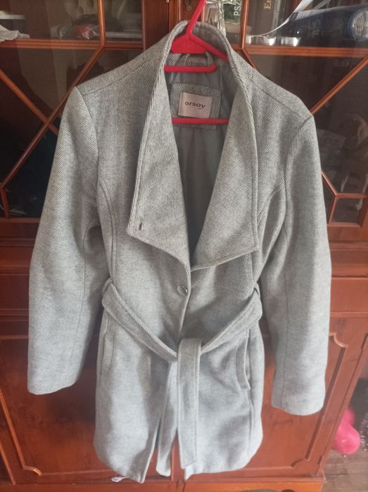 Elegancki płaszczyk firmy Orsay