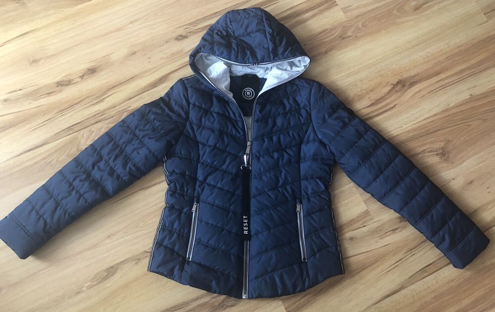 Damska kurtka RESET. M/L. Stan bdb