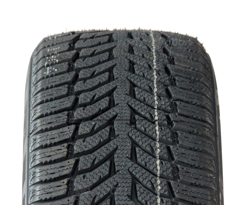 Nowe opony zimowe DOUBLESTAR DW08 225/40R18 92H XL