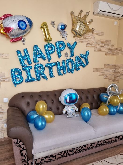 Фотозона из фариков для мальчика на годик