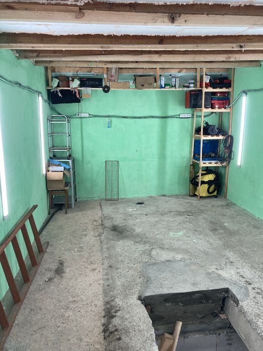 Продам гараж.