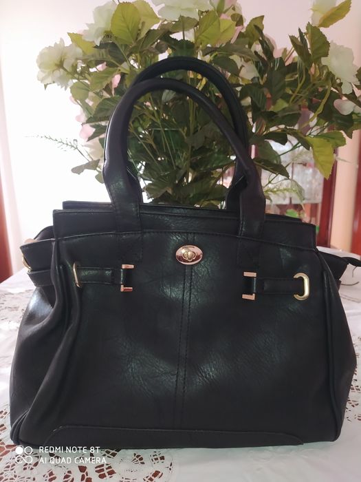 Malas de senhora sem uso