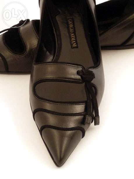 GIORGIO ARMANI baleriny ze skóry, czarne rozm. 36