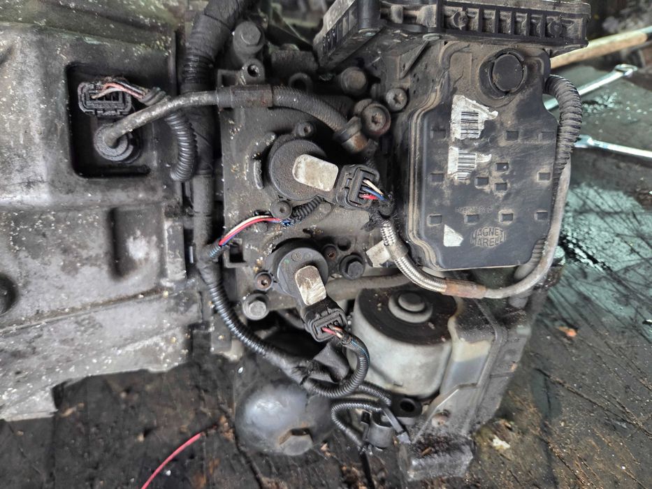 c4 Picasso 1.6 hdi 9hz skrzynia biegów + wybierak automat robot 20DS22