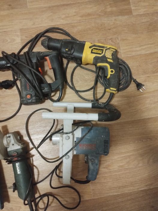 Продам электроинструмент
