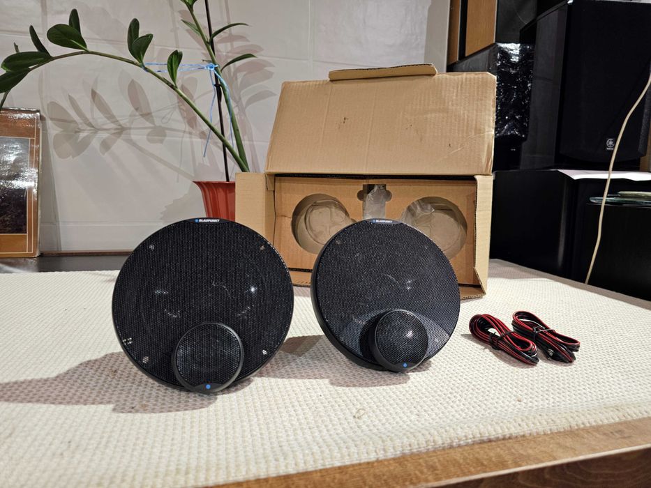 Нова автоакустика Blaupunkt XL 130 100Вт