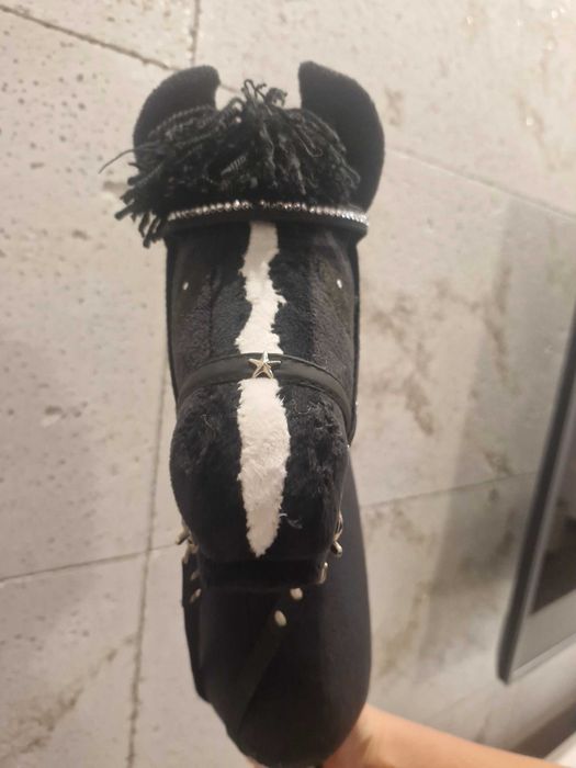 Hobby horse czarny z akcesoriami