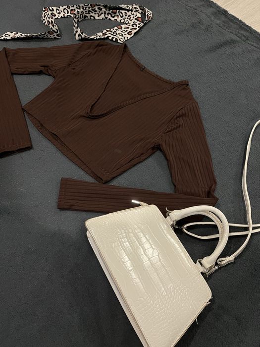 Продам лот речей