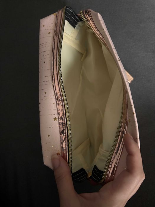 Necessaire K-pop
