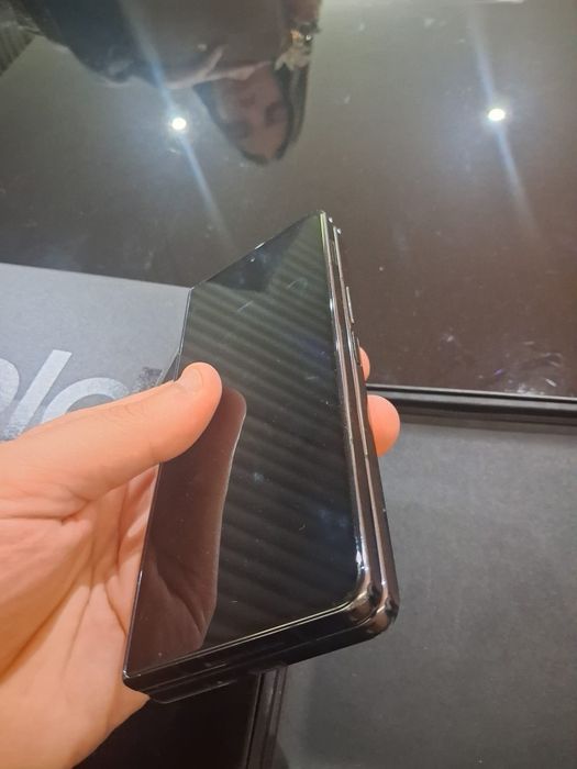 Samsung Galaxy Z Fold4 5G – 12GB 512GB