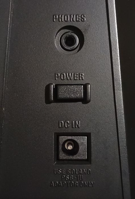 Комбопідсилювач Roland Mobile Cube
Бренд : Roland
Мод