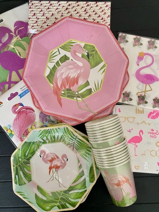 Diversos kits de festa (unicórnio, sereia, flamingo, limão, melancia,