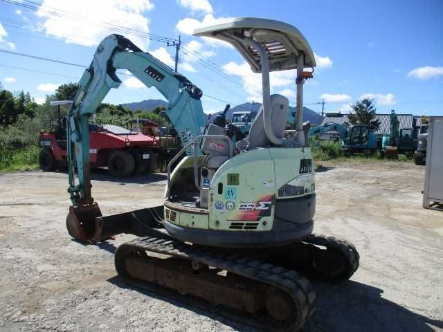 Экскаватор гусеничний Yanmar B3-6A