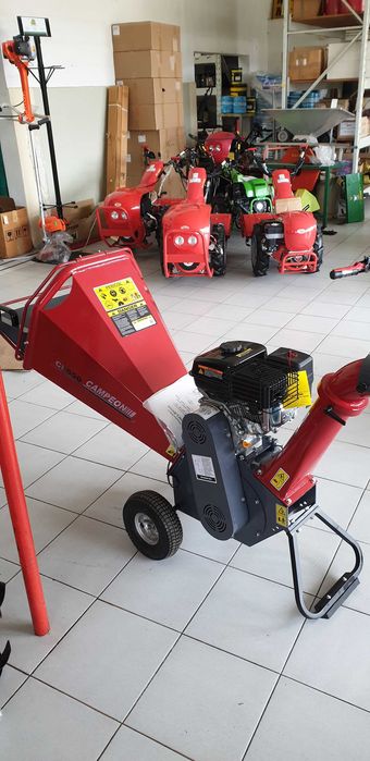 Biotriturador Campeon Gasolina ( tritura até 10 cm )