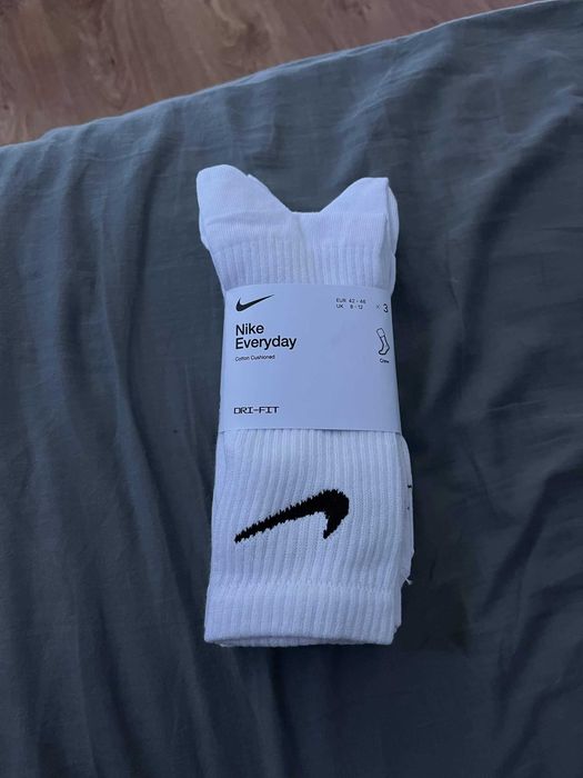 Białe Skarpety Nike Wysokie 3pak (Trójpak) 42-46