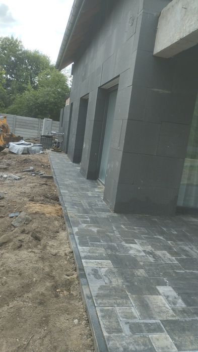 Układanie kostki brukowej