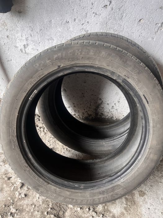 Резина 215/50R17