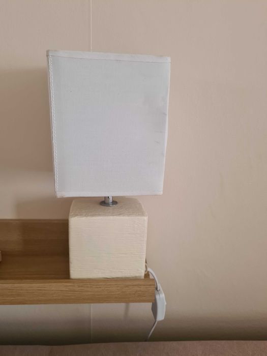 Lampka nocna, lampa stołowa