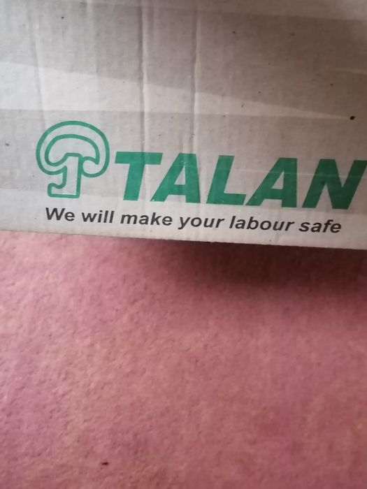 Берцы 43 размер.