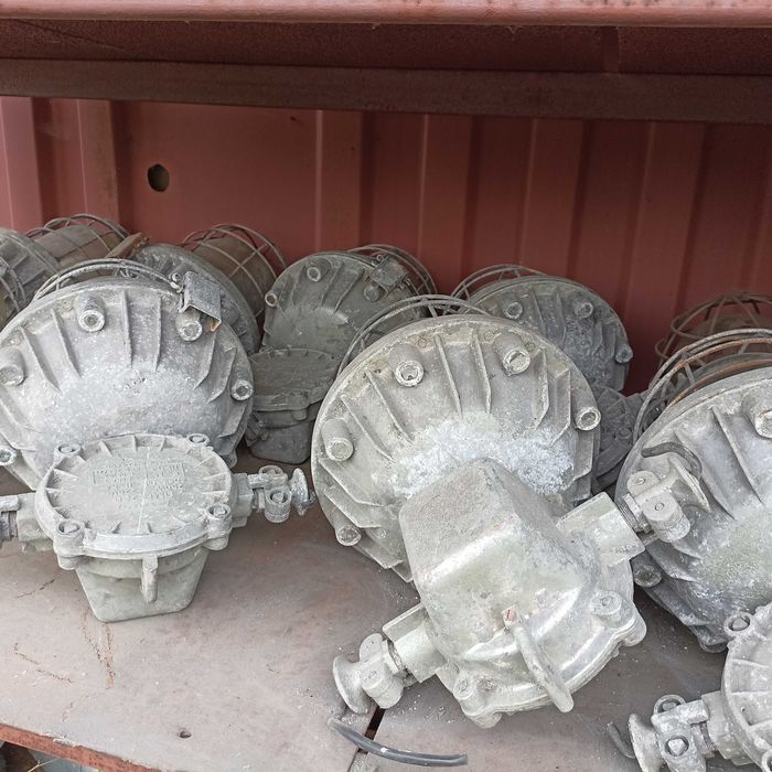 Przemysłowe lampy Zaos OMP-250 duże przeciwwybuchowe LOFT