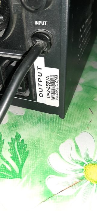 UPS- 850VA на запчасти или востоновление.