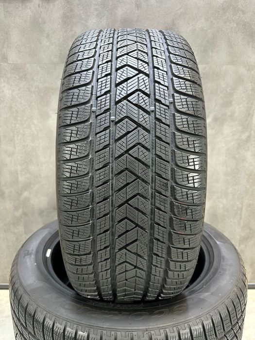 Зимові шини Pirelli Scorpion Winter 285/45 R20 112V AO