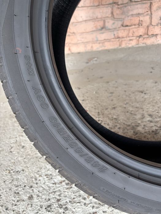 Пара літніх шин 245/45R19 Goodride