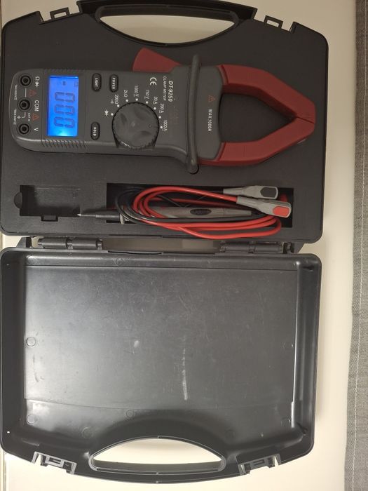 Miernik cęgowy DT-9250