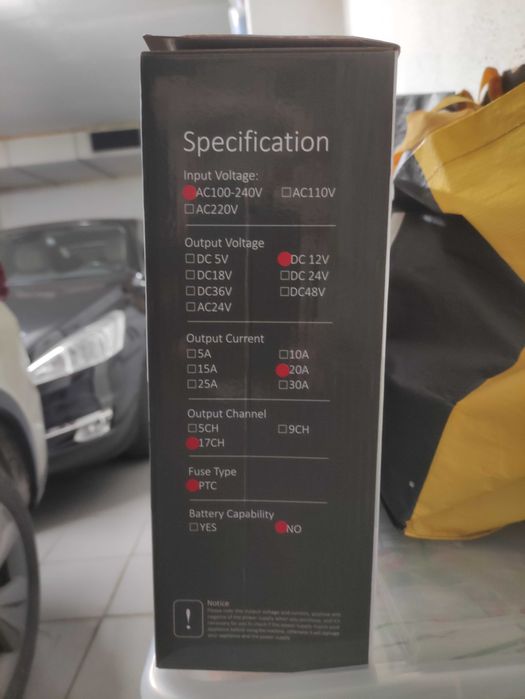 Fonte de alimentação 12V - 20Amp em rack com 17 saídas