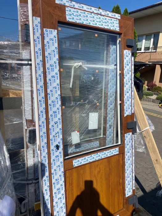 Drzwi wejściowe PCV PVC zewnętrzne 100/207 złoty dąb