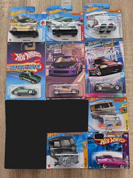 Hot wheels variados