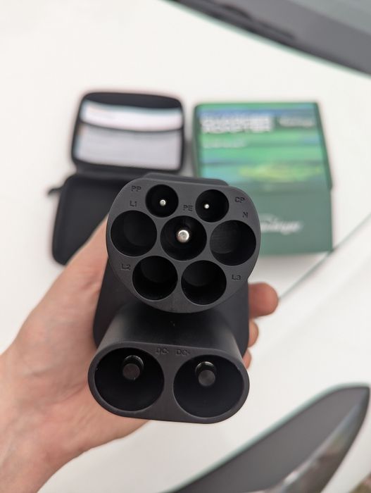 НОВА модель 300кВт Tesla GUWIEYG CCS2 адаптер перехідник для тесли