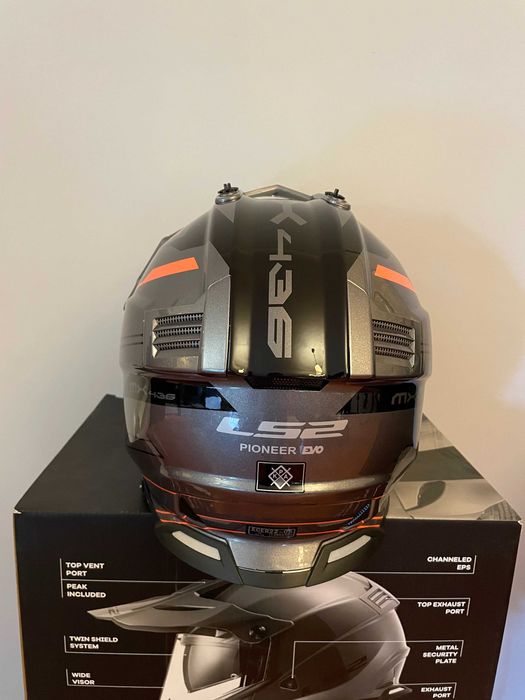 Capacete LS2 MX436 Pioneer evo