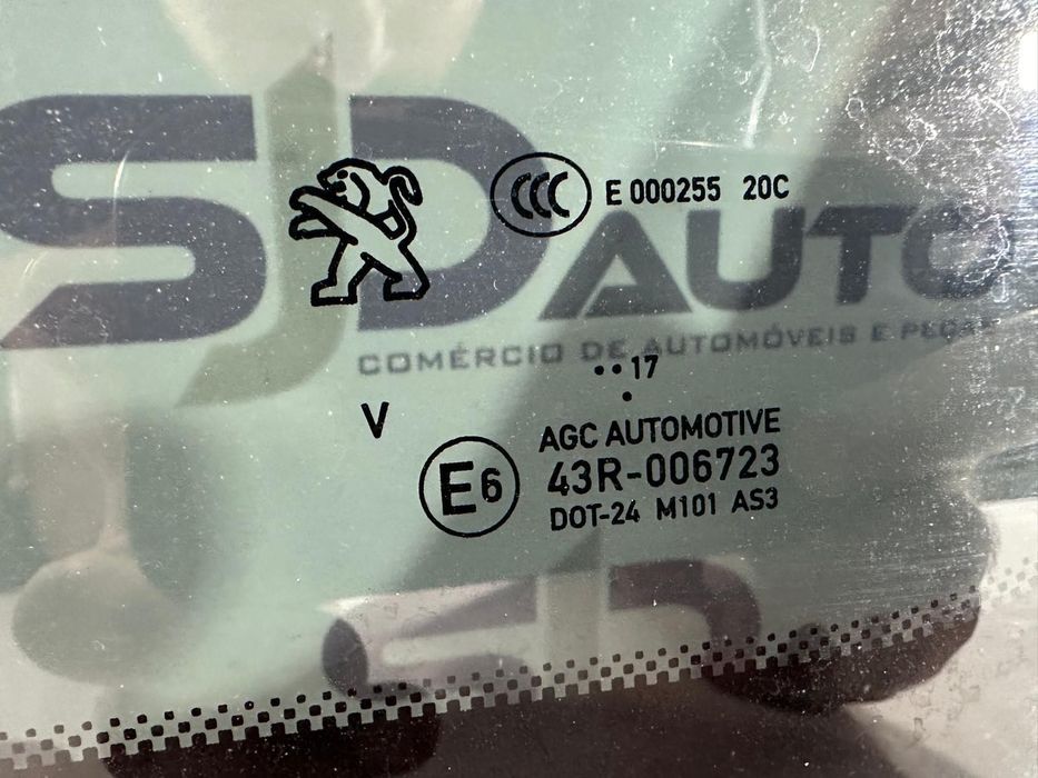 Vidro Painel Direito (escurecido) - Peugeot 308 II SW