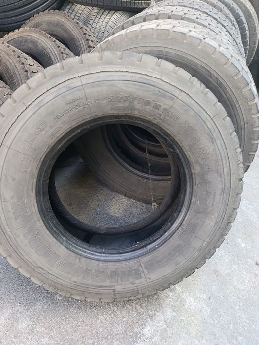 Шини вантажні 215/75/17.5  ,  265/70/17.5 …