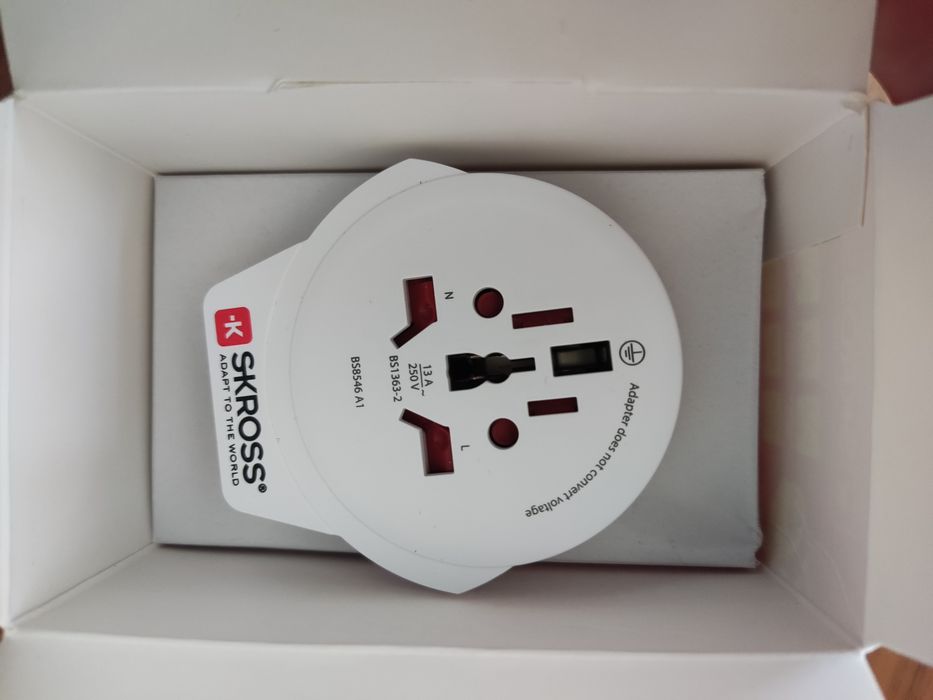 Adaptador de Tomada de Viagem Skross