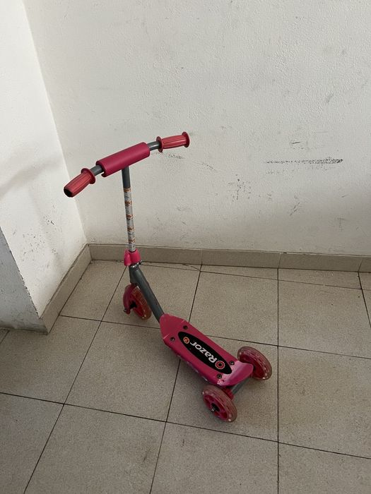 Trotinete - criança