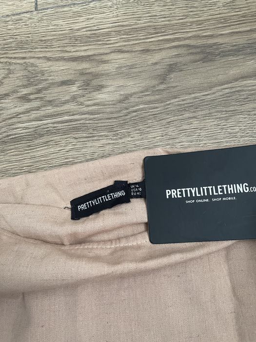 Продам юбку PrettyLittleThing